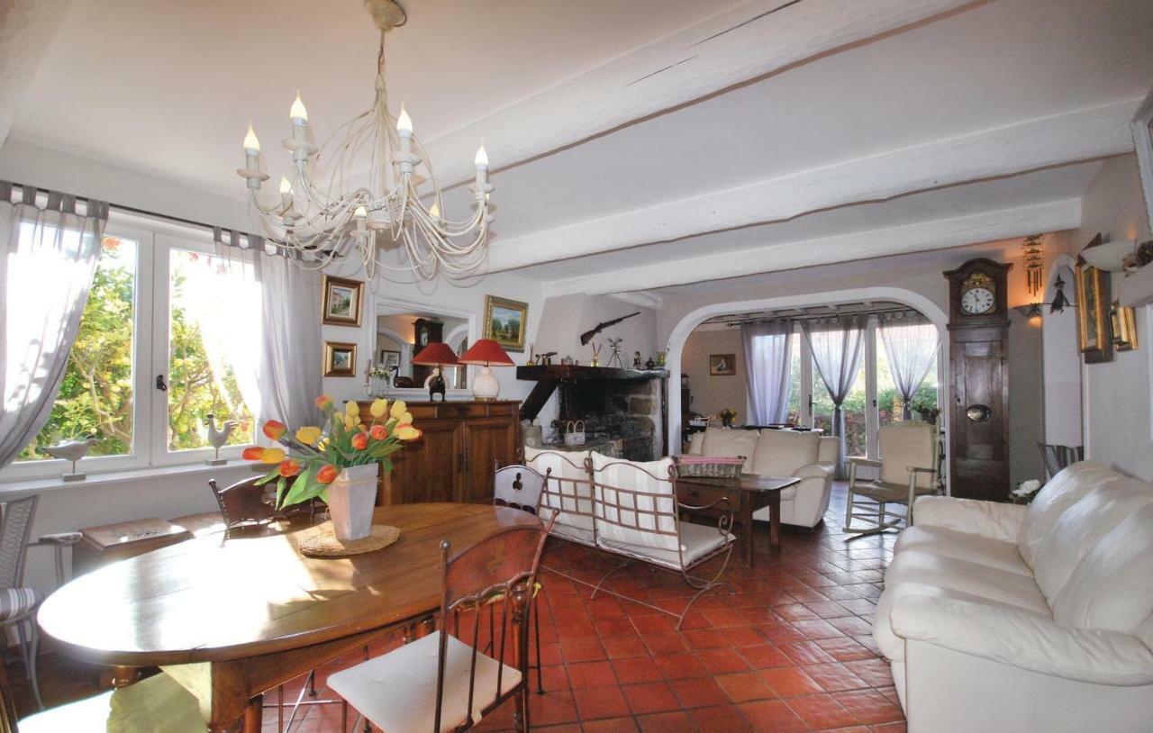 Awesome Home In Sanary Sur Mer With 4 Bedrooms, Wifi And Outdoor Swimming Pool Esterno foto